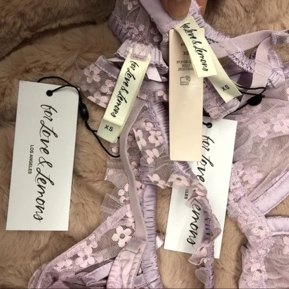 Ditsy Shimmer Set NWOT - Picture 13 of 16